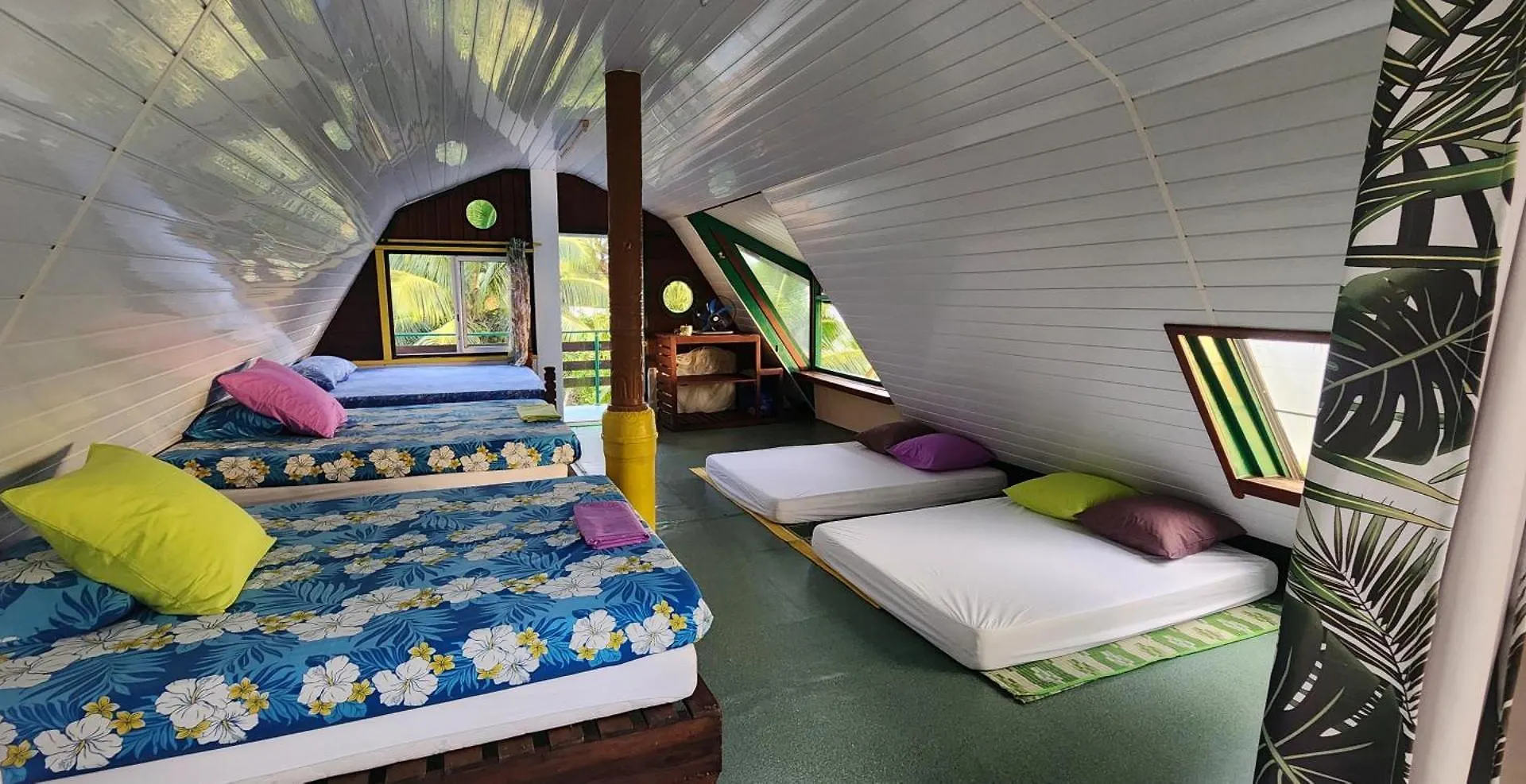Pater Teura Homestay Moorea 0*,